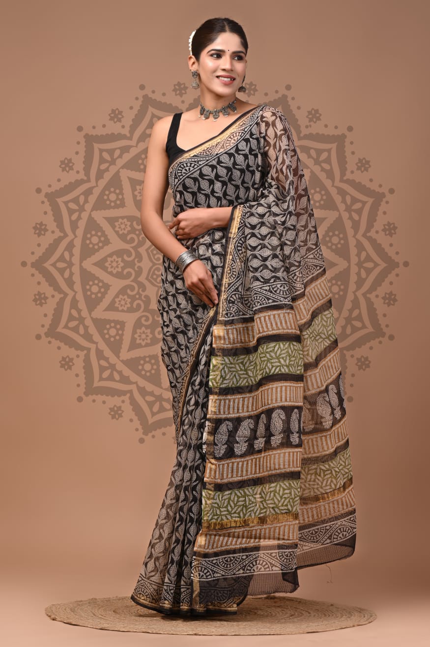 Multicolor Digital Print Mul Cotton Saree With Unstitched Blouse Piece