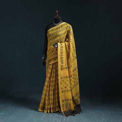 Elegant Yellow Azrak Print Mul Cotton Saree With Unstitched Blouse Piece