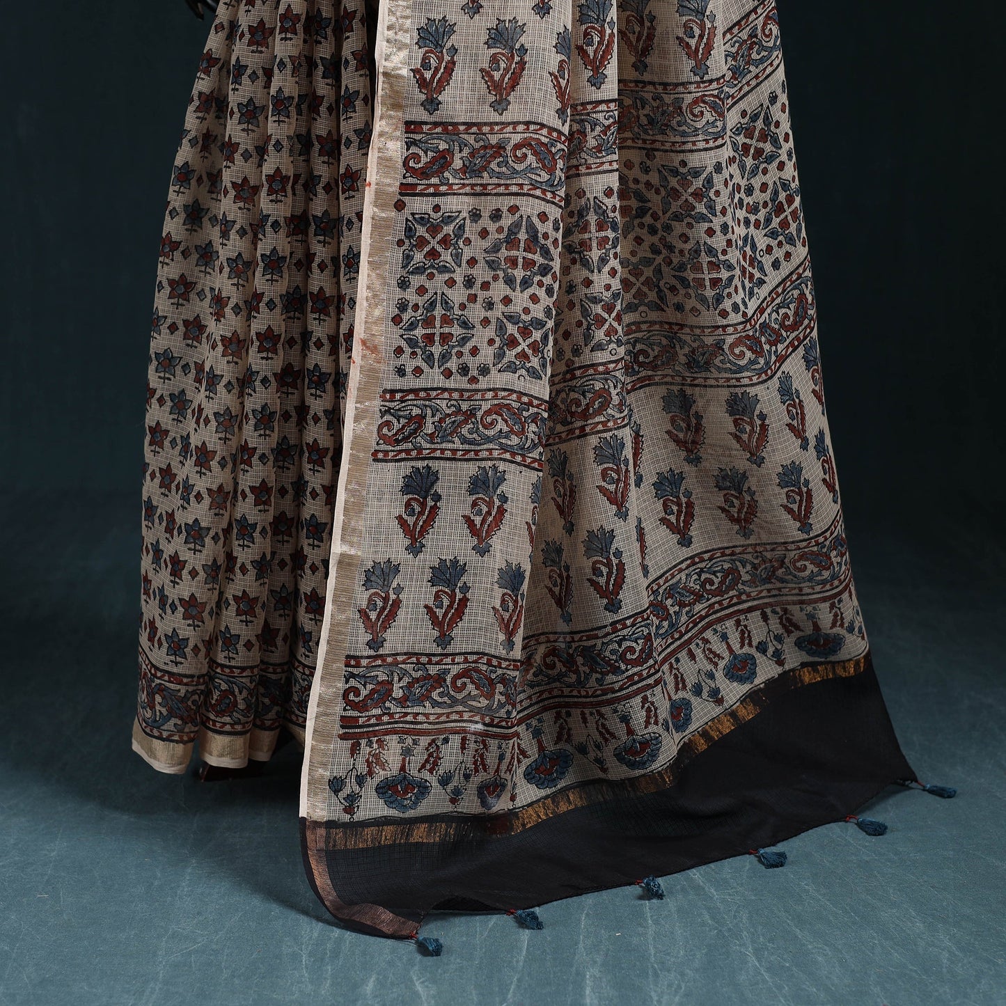 Multicolor Azrak Print Mul Cotton Saree With Unstitched Blouse Piece