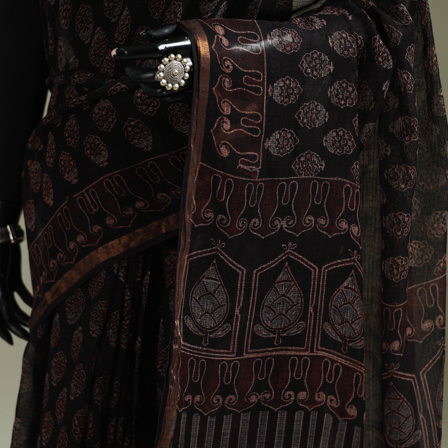 Multicolor Azrak Print Mul Cotton Saree With Unstitched Blouse Piece