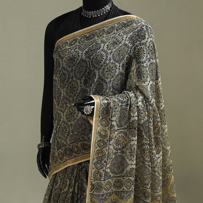 Multicolor Azrak Print Mul Cotton Saree With Unstitched Blouse Piece