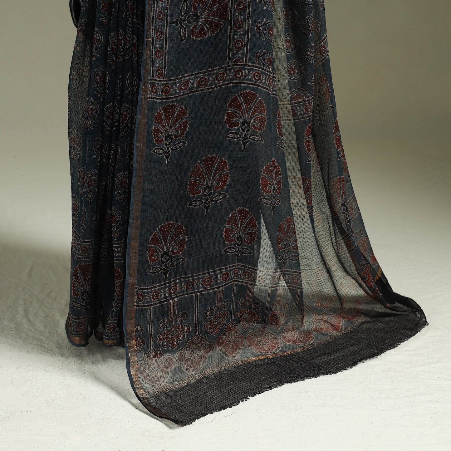 Multicolor Azrak Print Mul Cotton Saree With Unstitched Blouse Piece