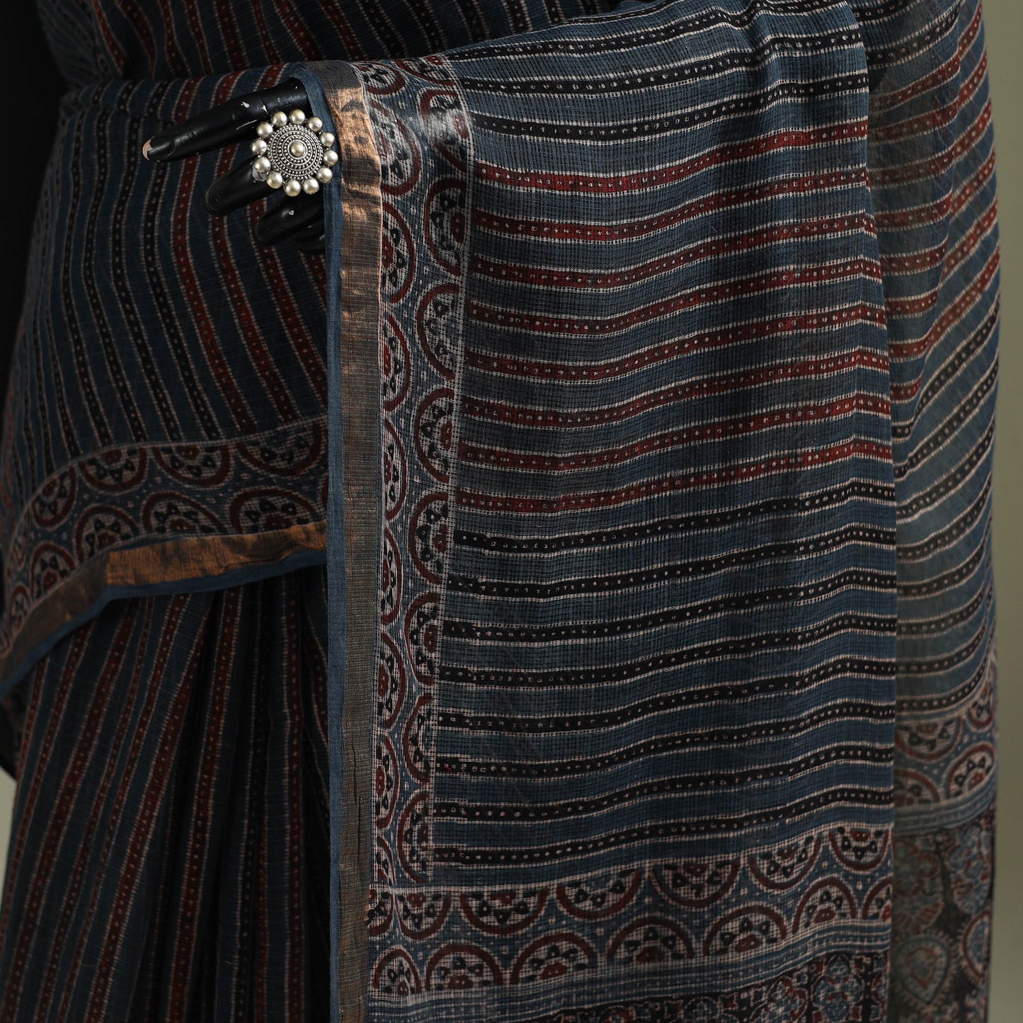 Multicolor Azrak Print Mul Cotton Saree With Unstitched Blouse Piece