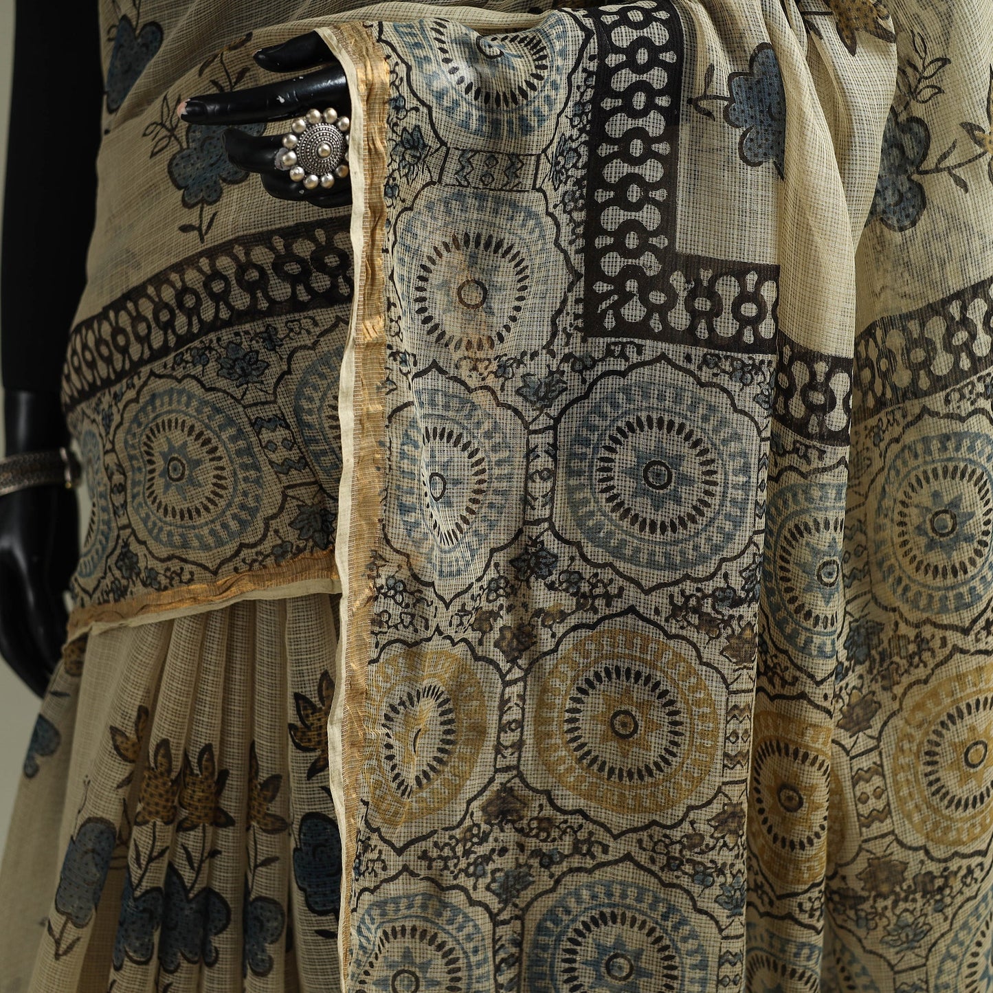 Multicolor Azrak Print Mul Cotton Saree With Unstitched Blouse Piece