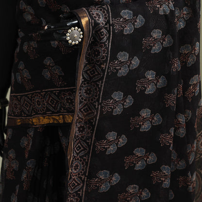 Multicolor Azrak Print Mul Cotton Saree With Unstitched Blouse Piece