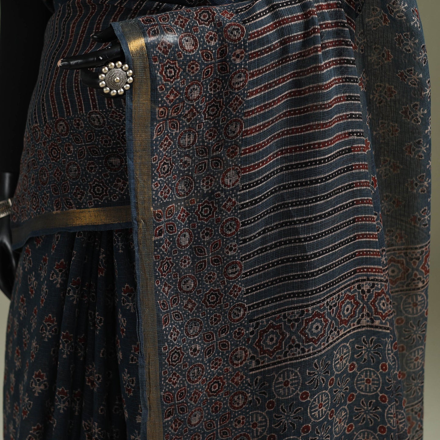 Multicolor Azrak Print Mul Cotton Saree With Unstitched Blouse Piece